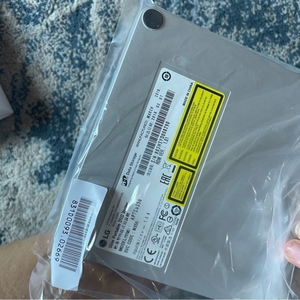 LG Ultra Slim Portable DVD WRITER SuperMulti‎ BLADE - Picture 6 of 8
